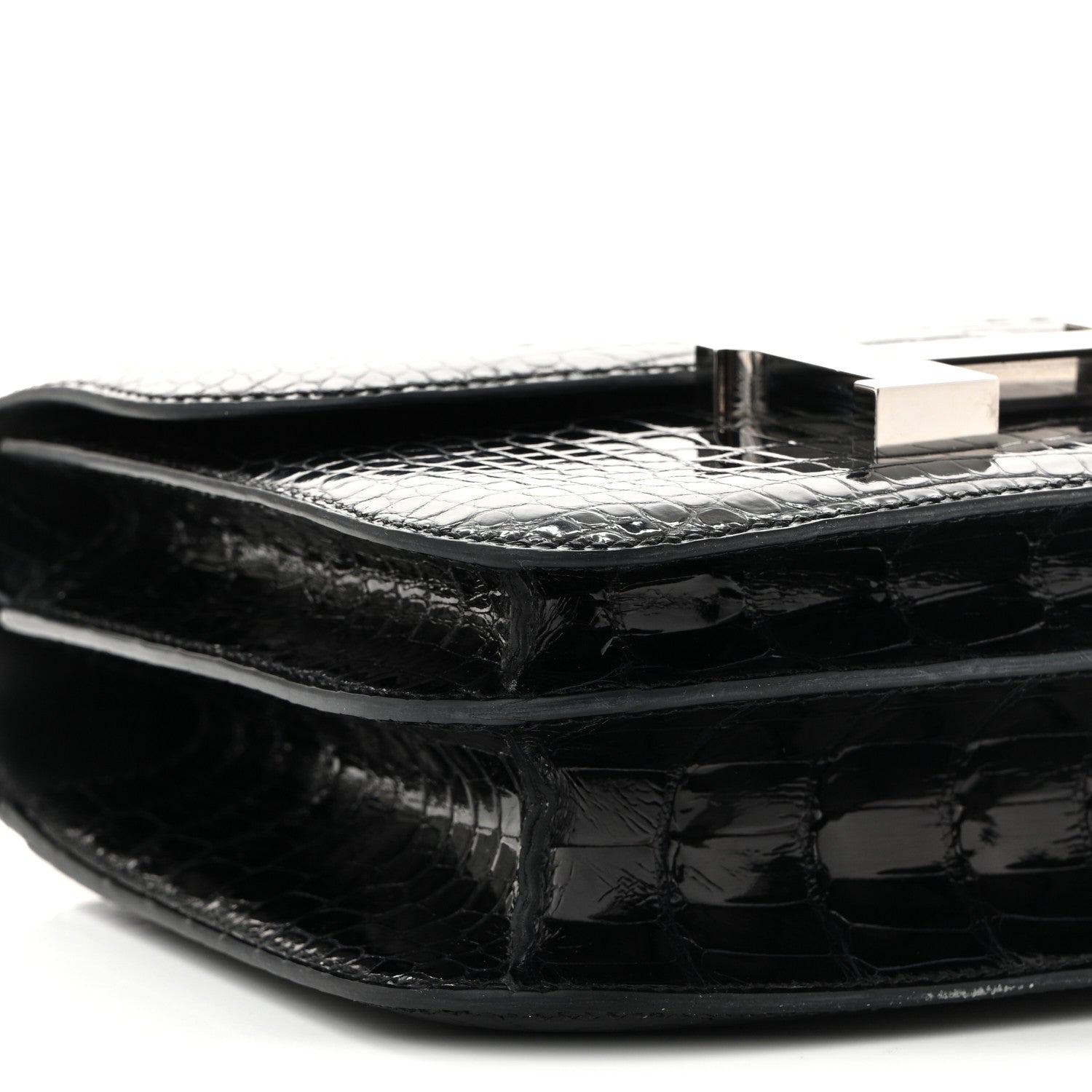 Shiny Alligator Constance 18 Black