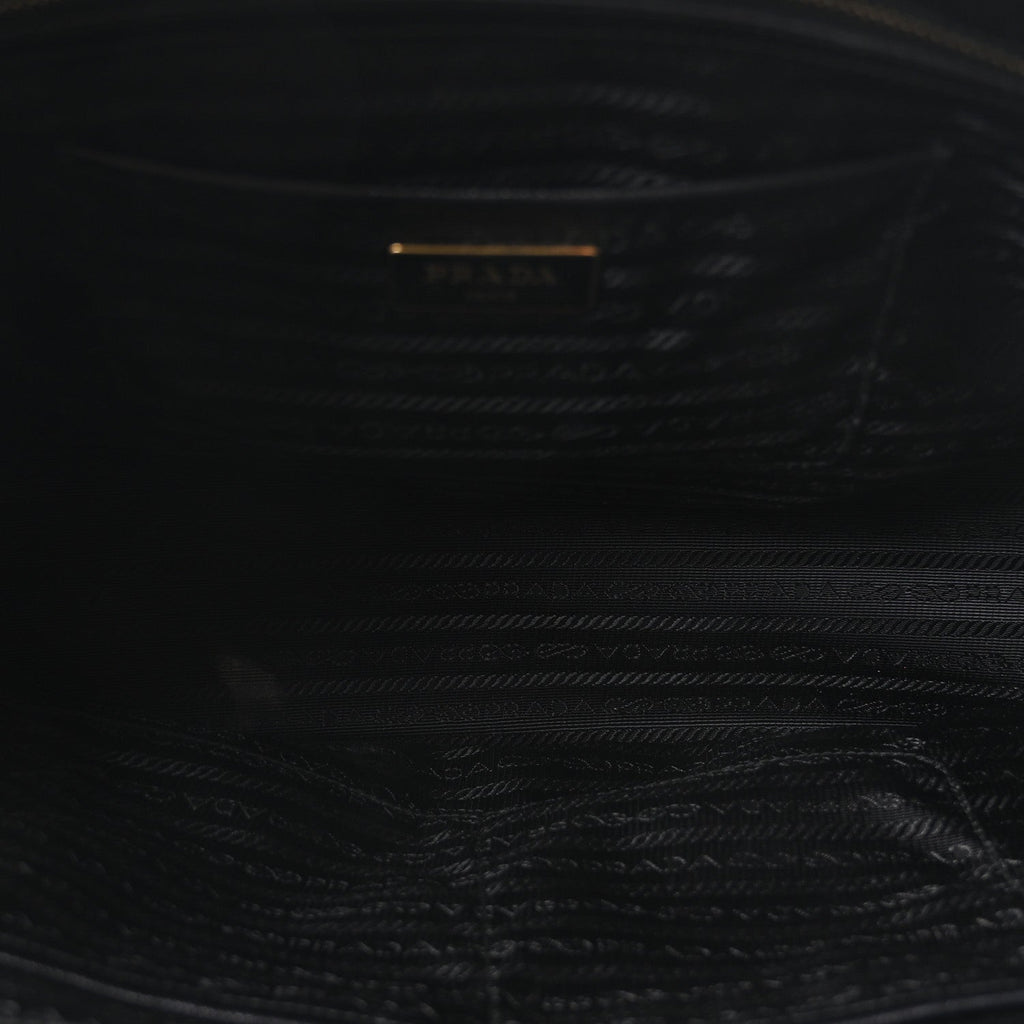 Saffiano Medium Galleria Double Zip Tote Black