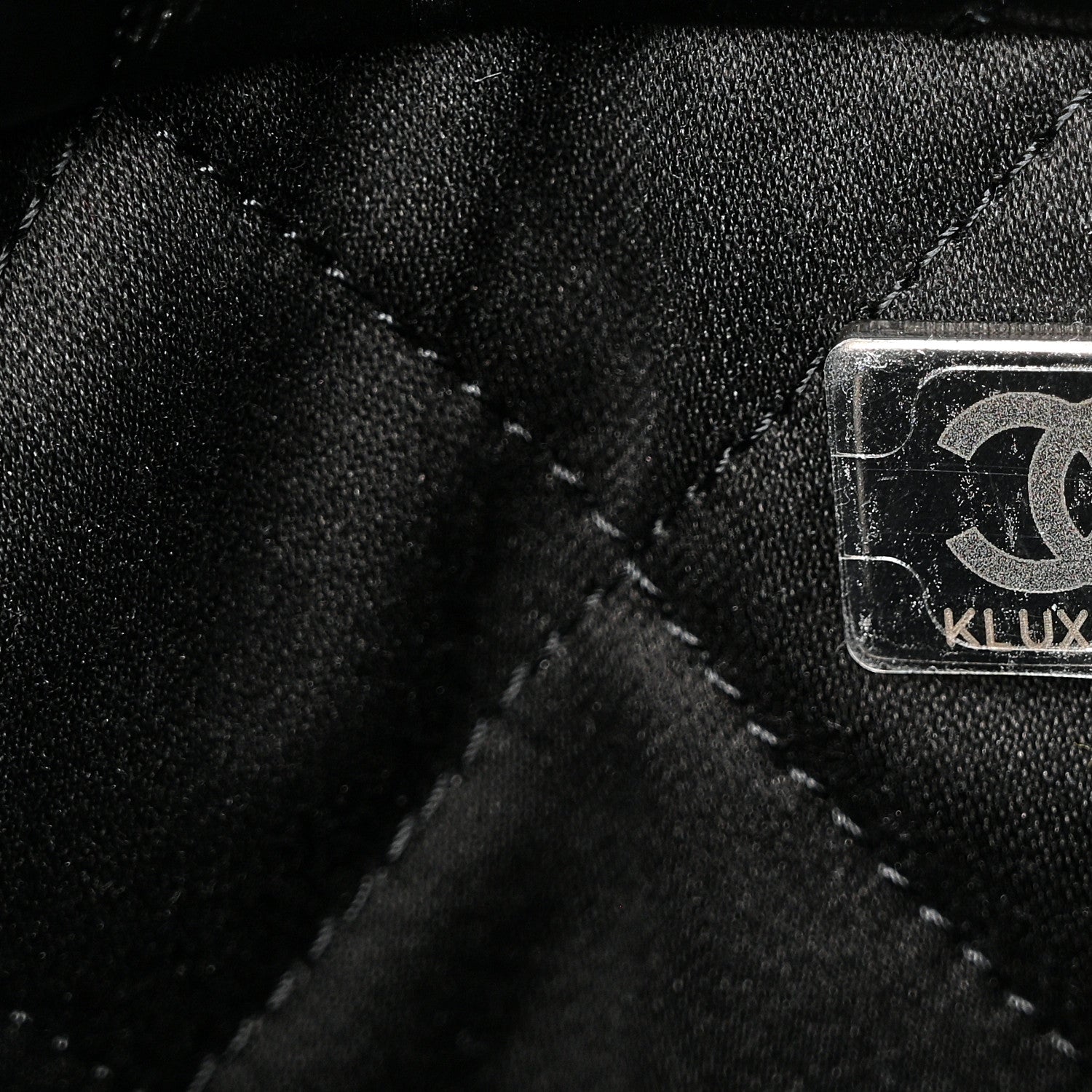 Shiny Calfskin Quilted Chanel 22 So Black