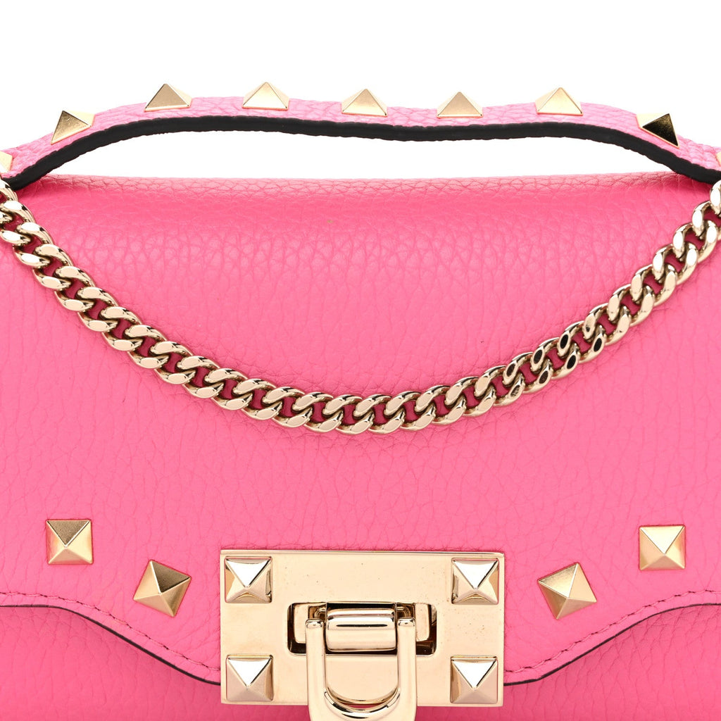 Pebbled Calfskin Rockstud Flip Lock Wallet On Chain Feminine Pink