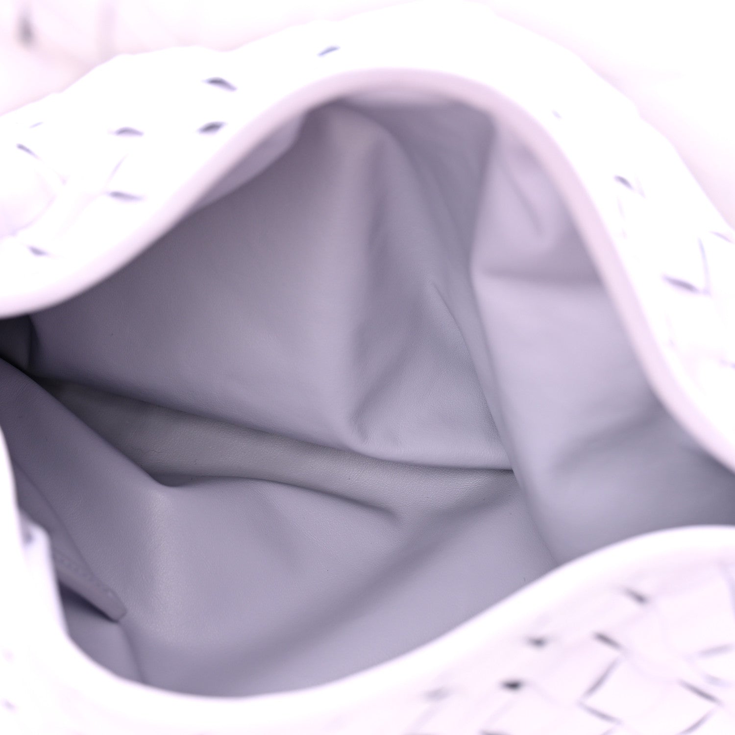 Calfskin Intrecciato Small Hop Oyster Lilac