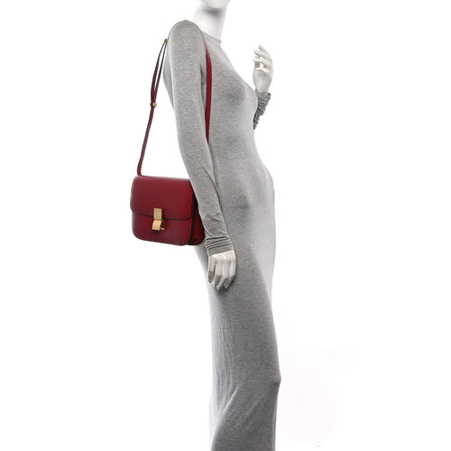 Box Calfskin Medium Classic Box Flap Bag Red Red