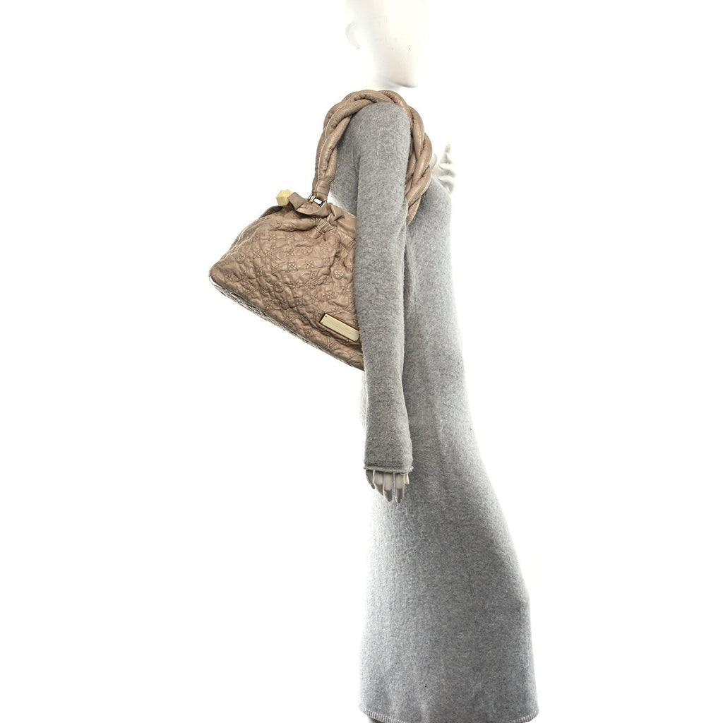 Lambskin Olympe Stratus PM Ecru