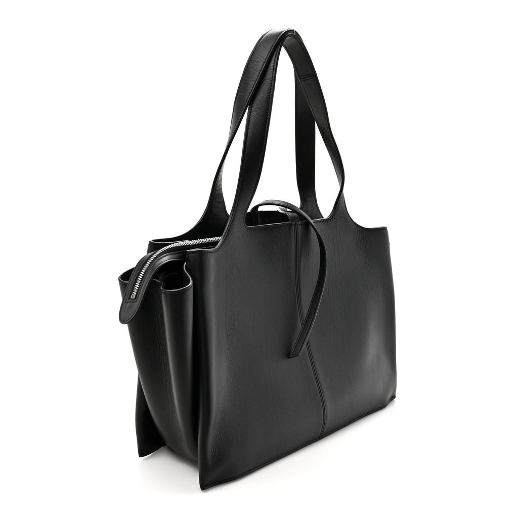 Supple Natural Calfskin Medium Tri-Fold Bag Black