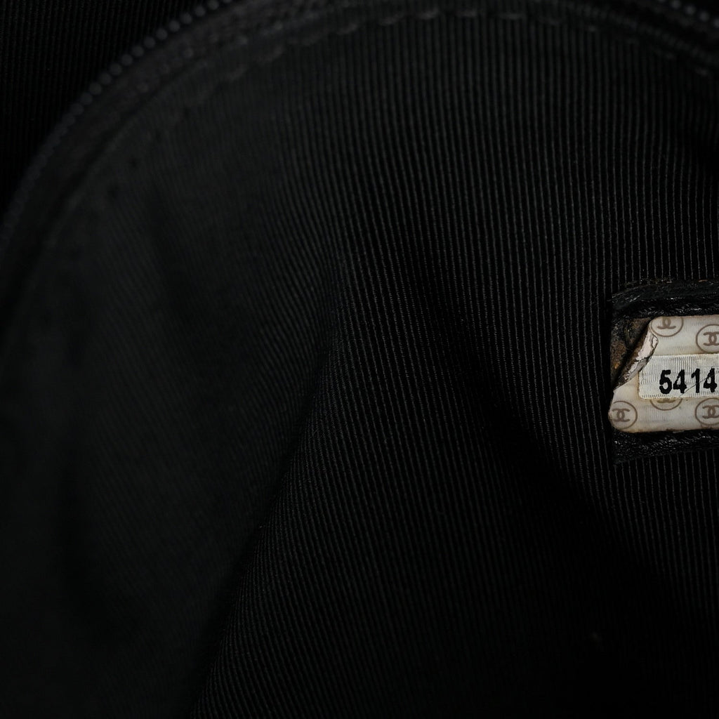 Caviar Shoulder Bag Black