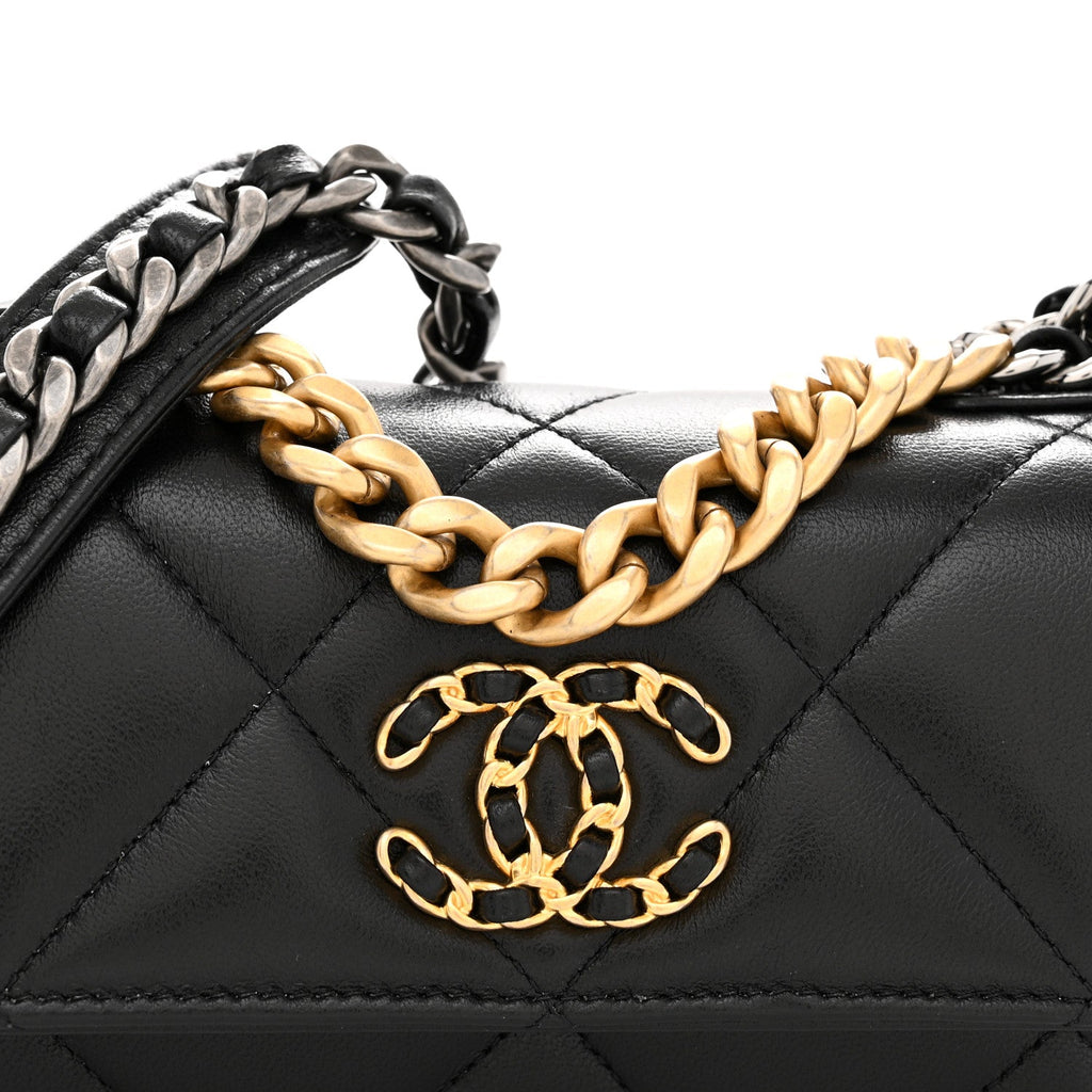 Goatskin Quilted Chanel 19 Glasses Case With Chain Black