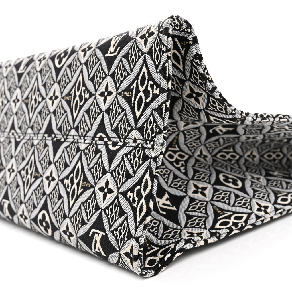 Jacquard Since 1854 Onthego GM Grey