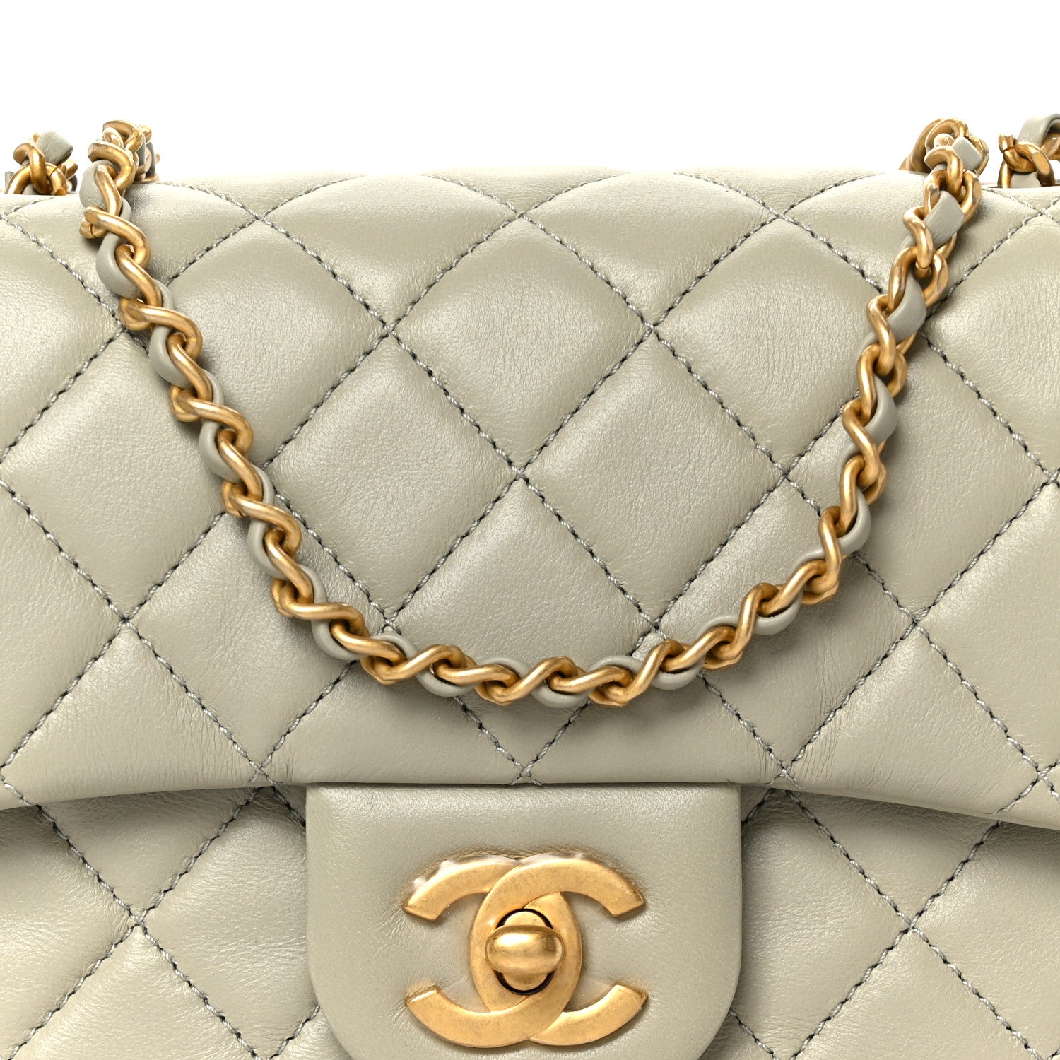 Lambskin Quilted Mini Pearl Crush Flap Light Grey