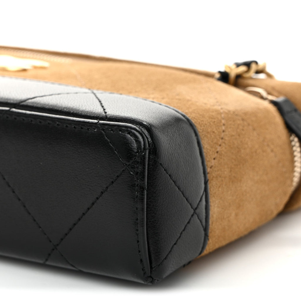 Suede Calfskin Shiny Lambskin Quilted Top Handle Slim Vanity Case With Chain Beige Black