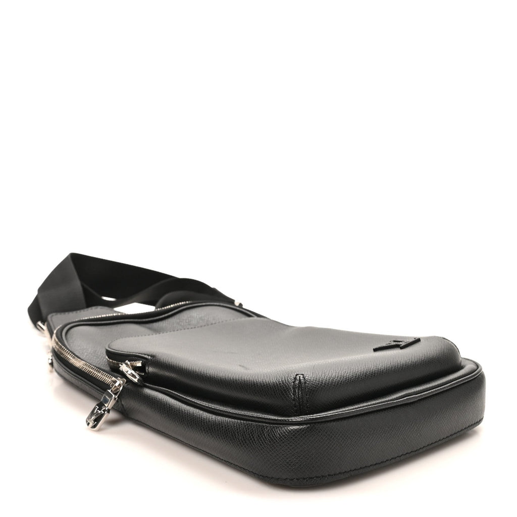 Taiga Avenue Sling Bag NM Black