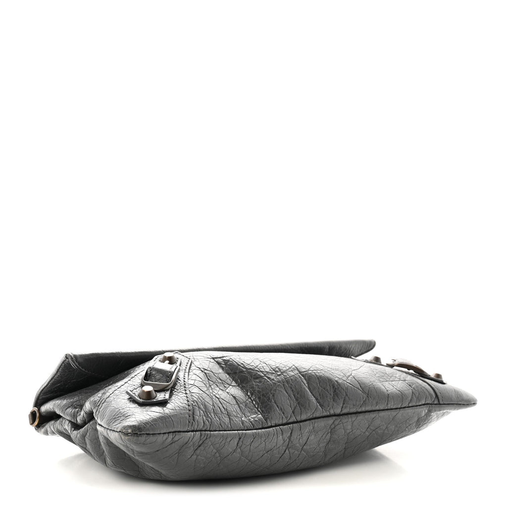 Agneau Classic Hardware Envelope Strap Clutch Gris Fossile