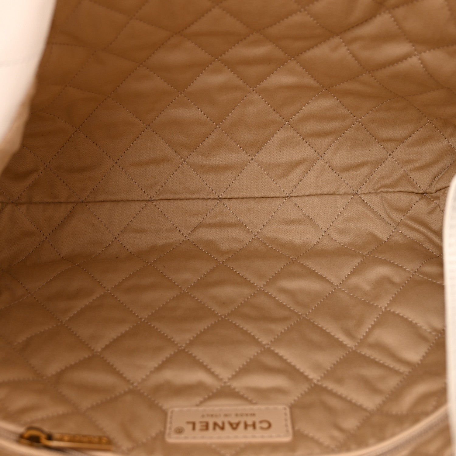 Shiny Calfskin Quilted Small Chanel 22 White