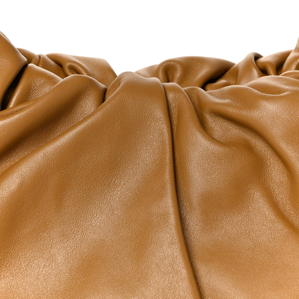 Smooth Butter Calfskin Small The Shoulder Pouch Cammello