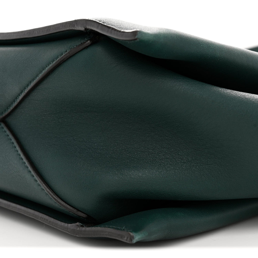 Smooth Calfskin Medium Tri-Fold Bag Bottle Green