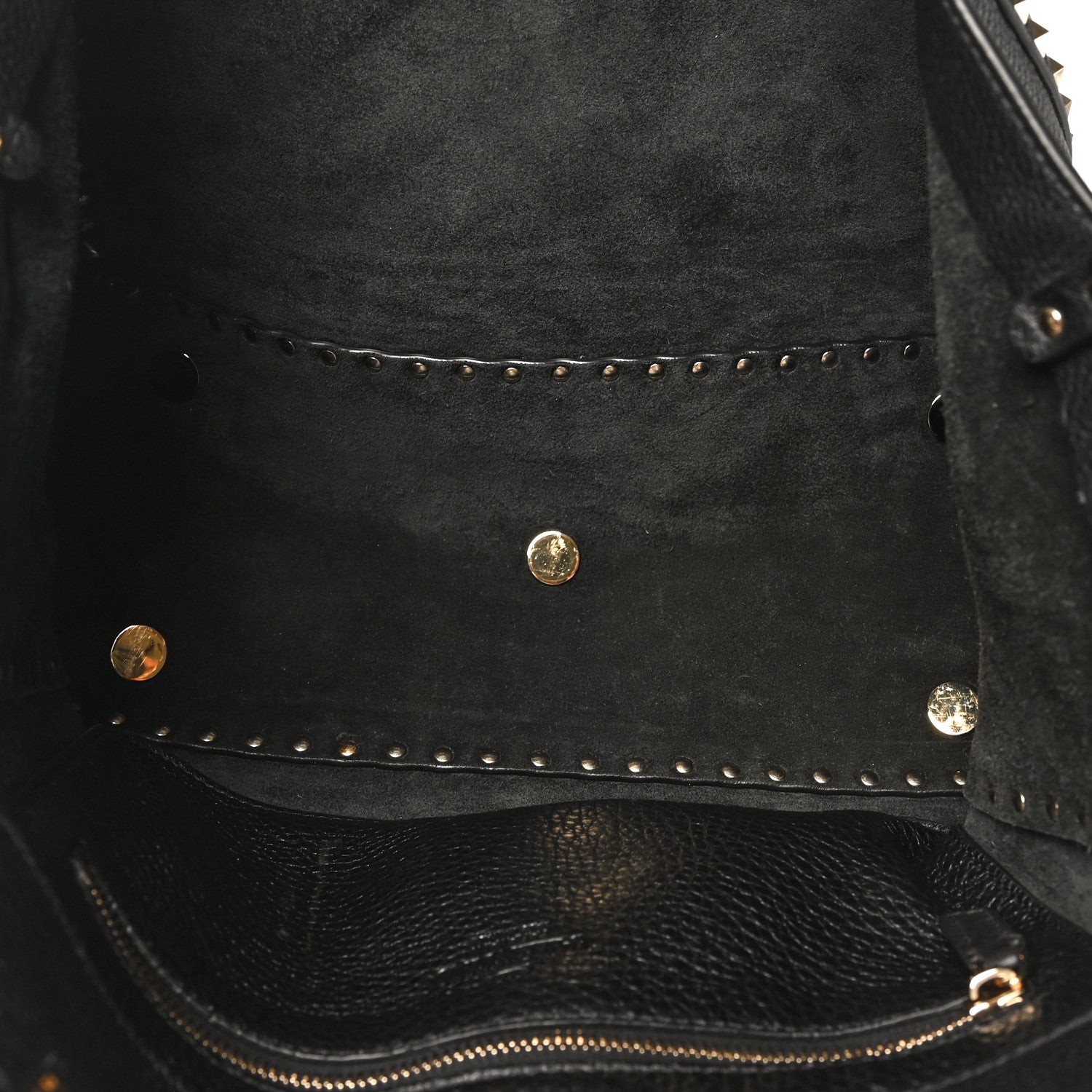 Pebbled Calfskin Medium Rockstud Tote Black