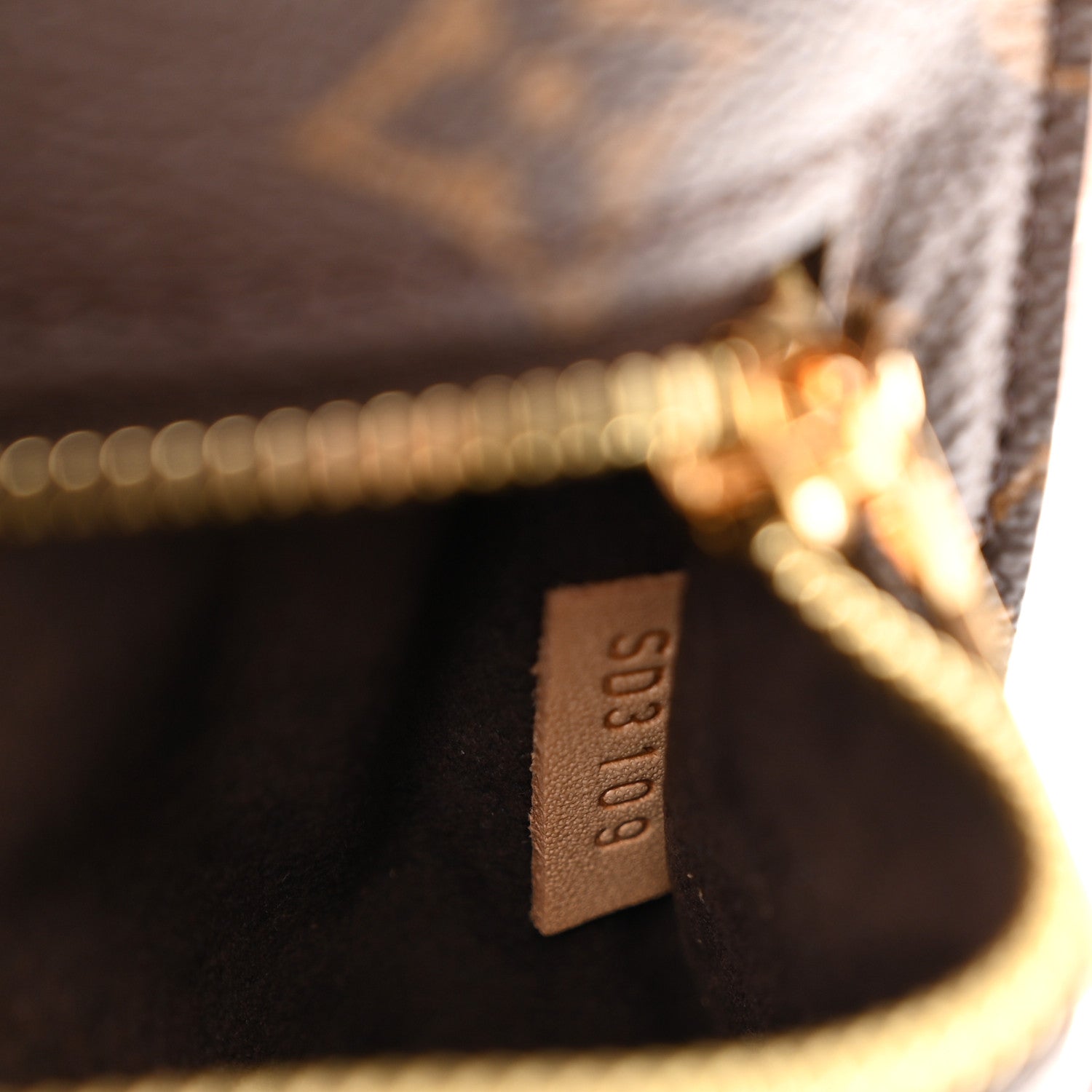 Monogram Pochette Metis