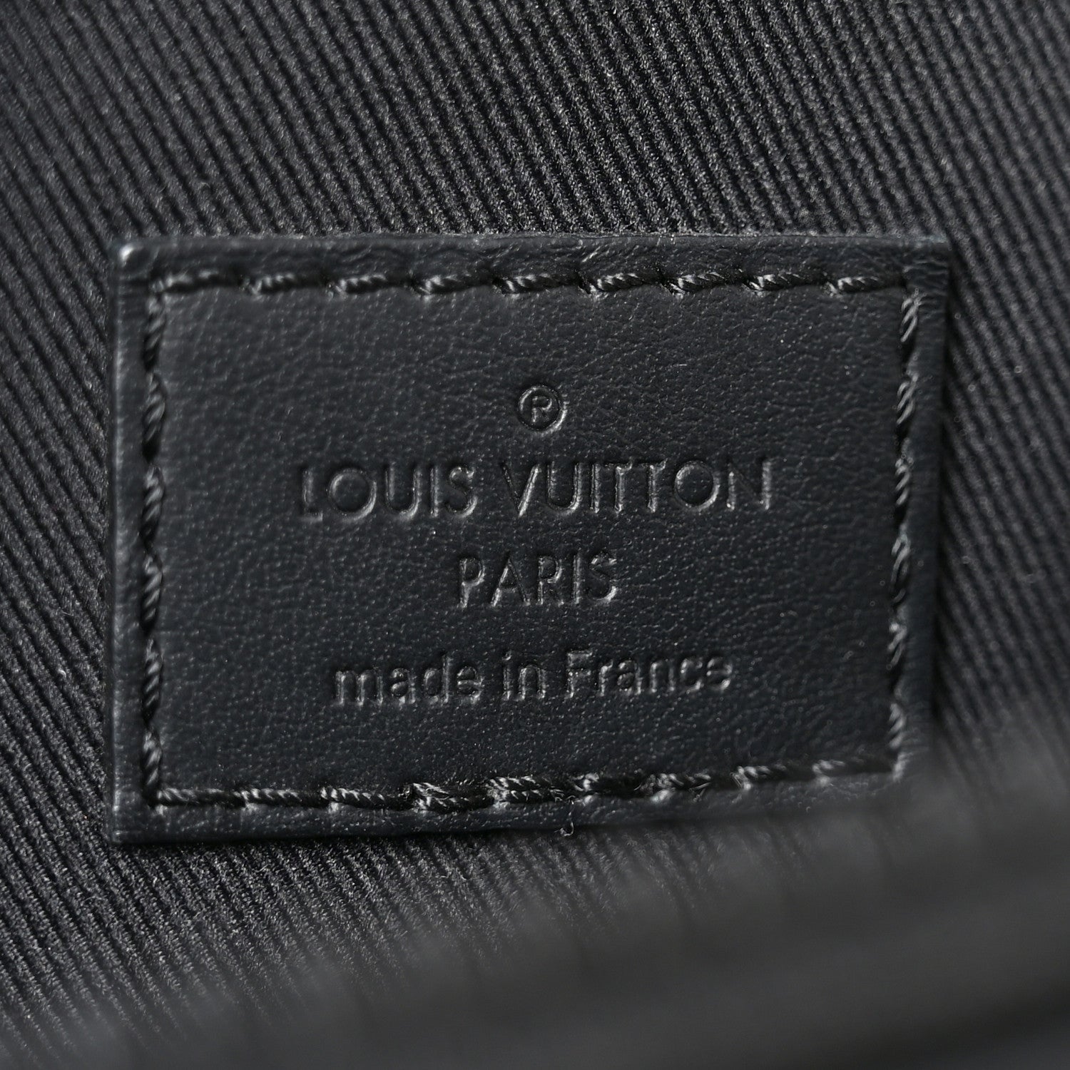Taurillon Monogram S Lock Messenger Black