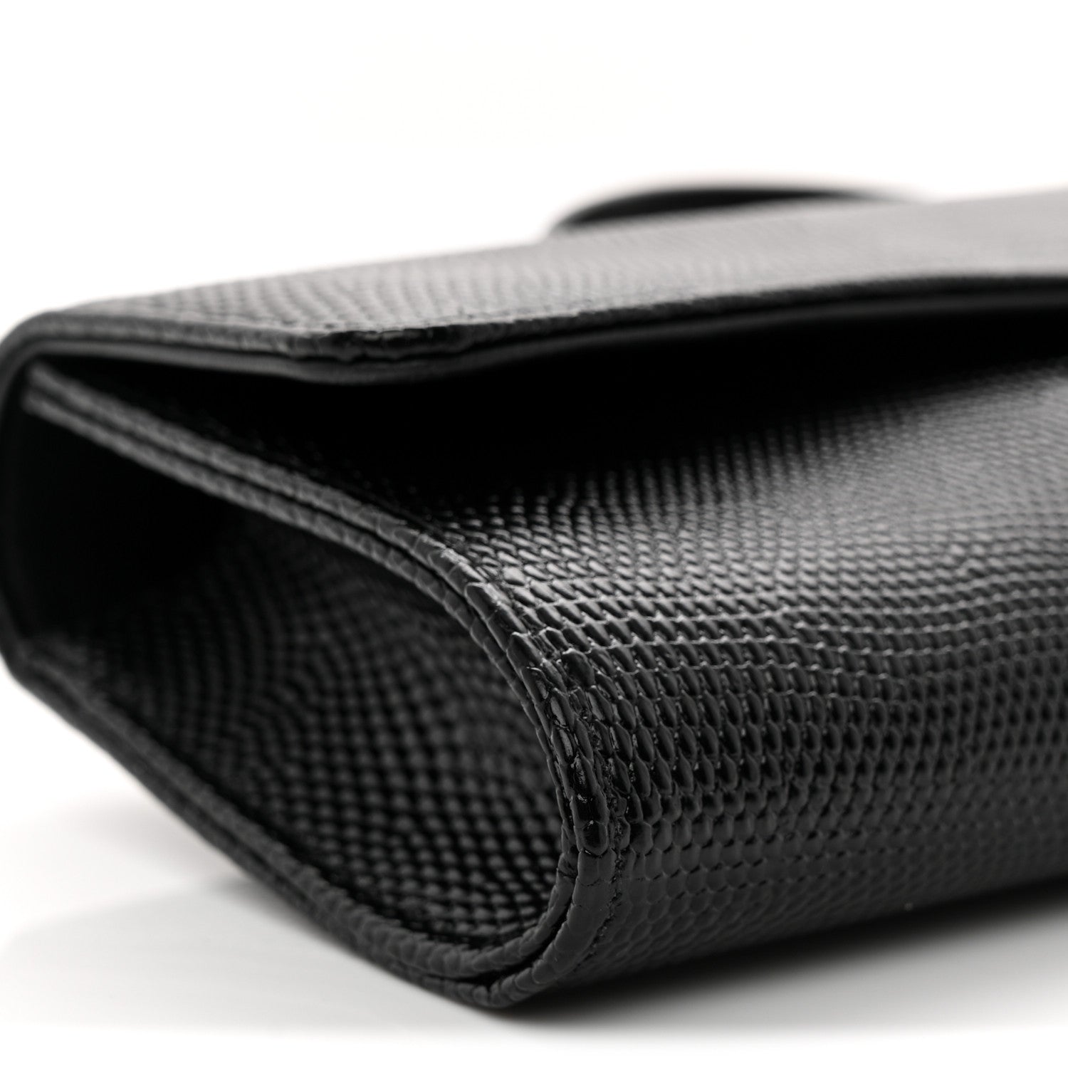 Lizard Calfskin Embossed Clutch With Chain Black