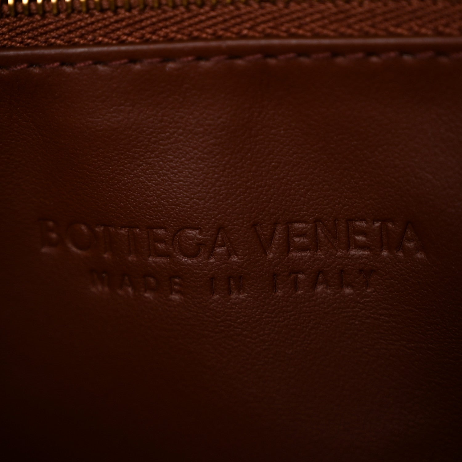 Calfskin Intrecciato Small Hop Sapele