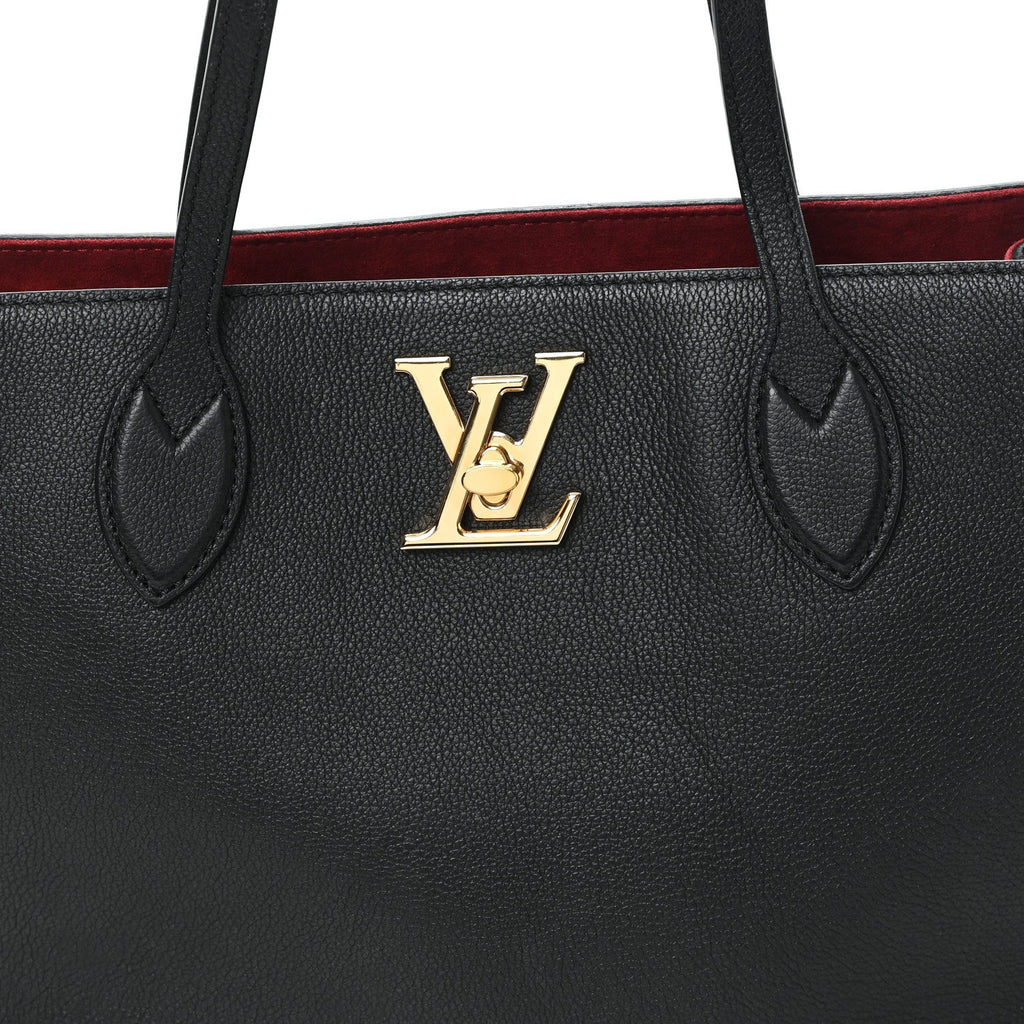 Grained Calfskin Lockme Shopper Black