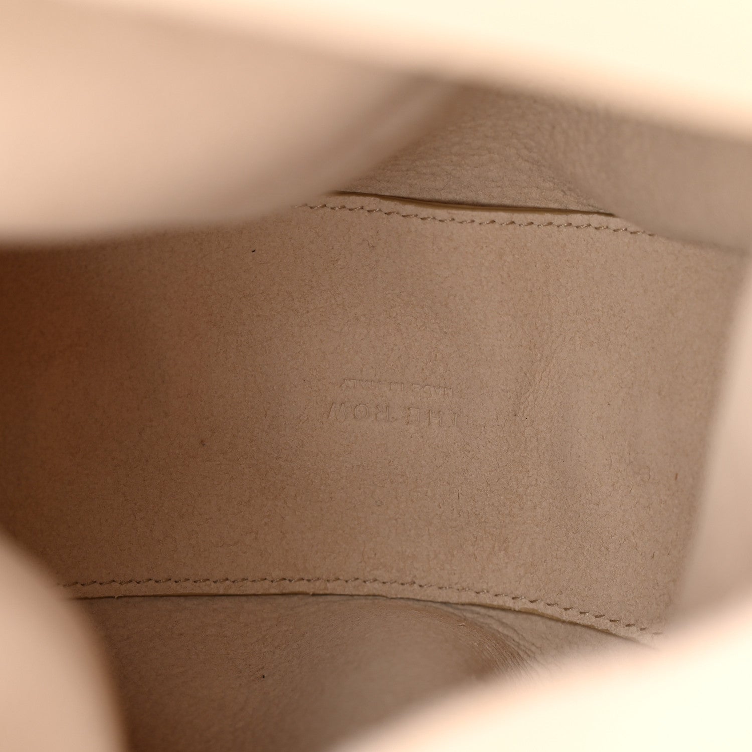 Deerskin Isa Shoulder Bag Porcelain