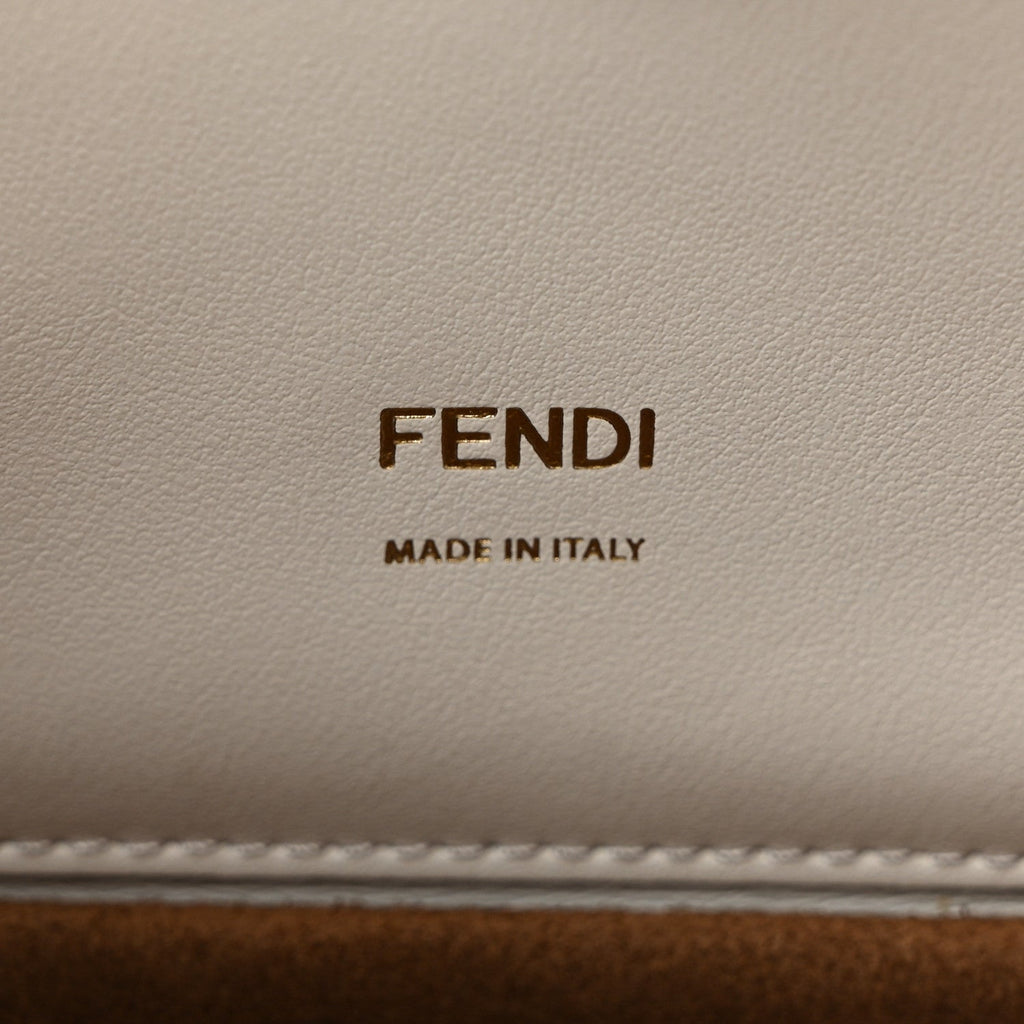 Agnello Old Shine F is Fendi Kan U Shoulder Bag White