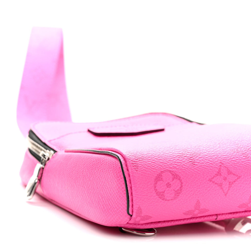 Taigarama Outdoor Slingbag Fuchsia