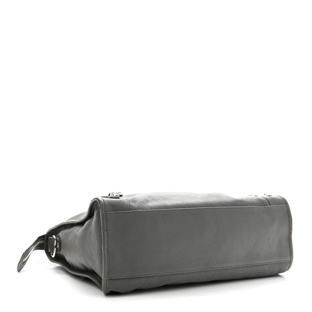 Chevre Silver Metallic Edge Hardware City Gris Acier