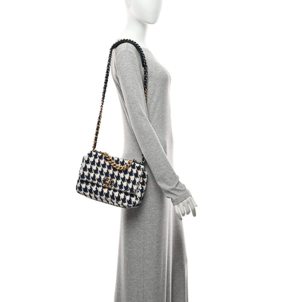 Tweed Quilted Medium Chanel 19 Flap Ecru Navy Blue Multicolor