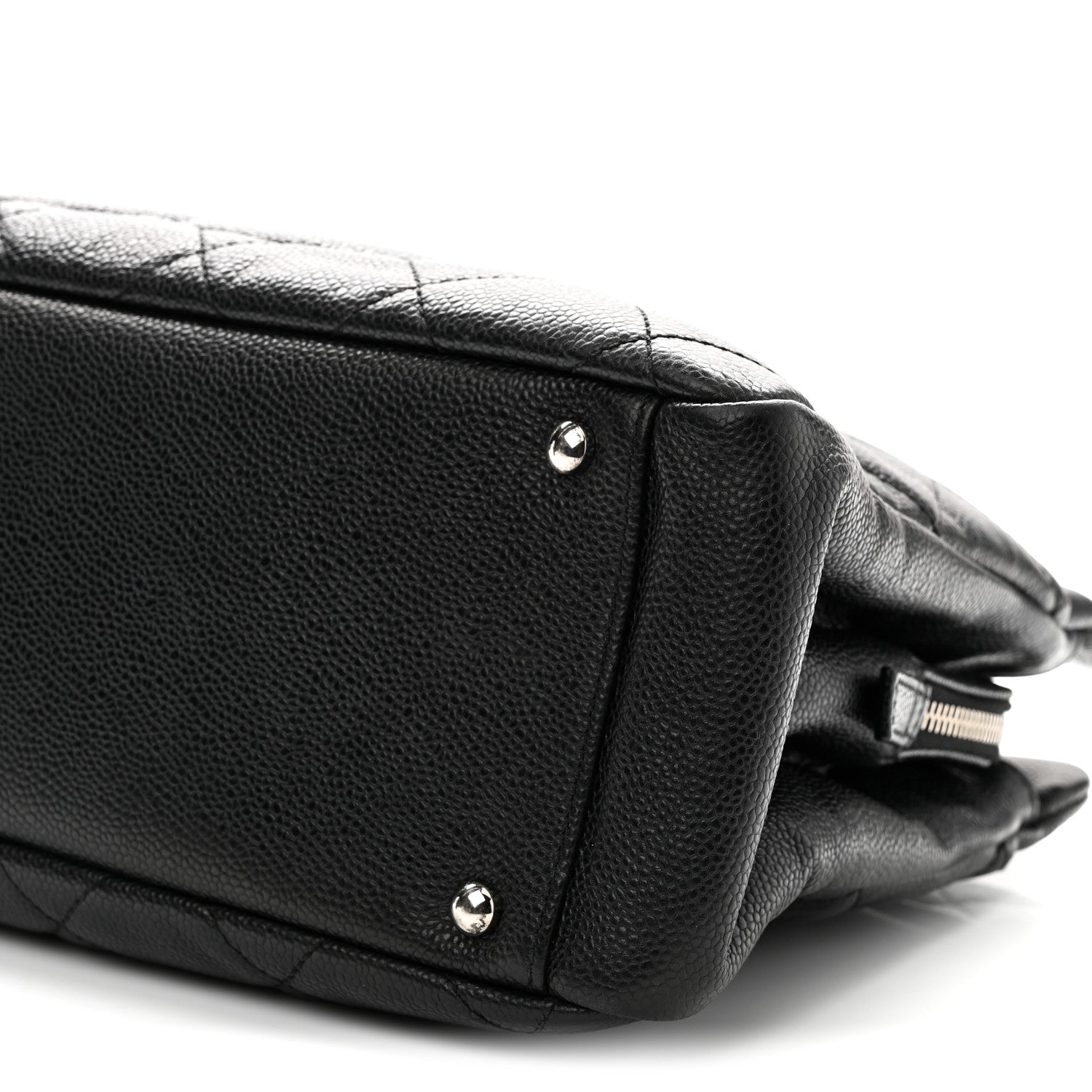 Caviar Quilted CC Timeless Soft Tote Black