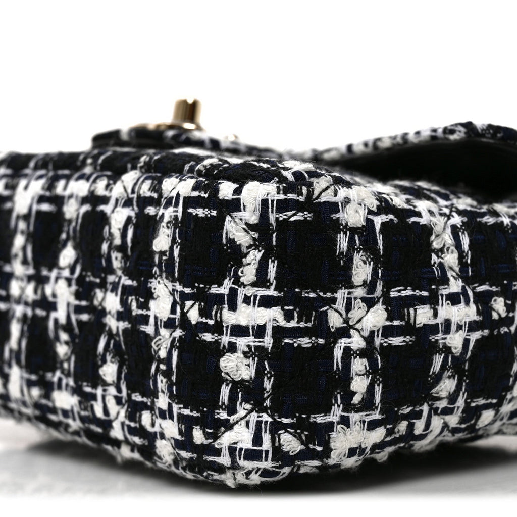 Tweed Resin Quilted Mini Heart Square Flap Navy White Black