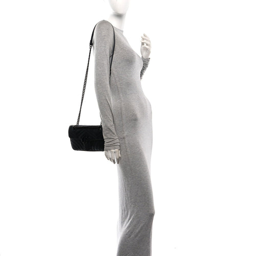 Calfskin Matelasse Monochrome Mini GG Marmont Shoulder Bag Black
