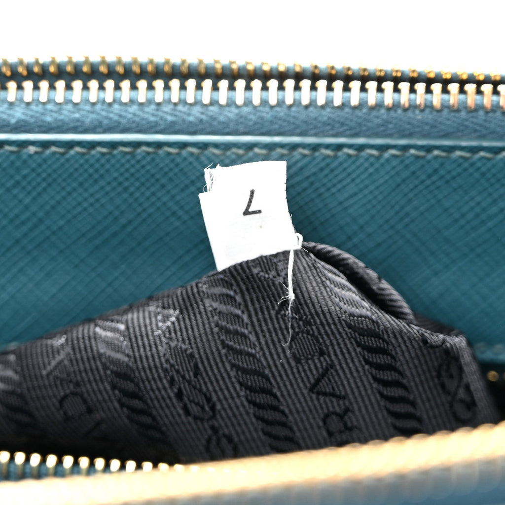 Saffiano Medium Galleria Double Zip Tote Ottanio