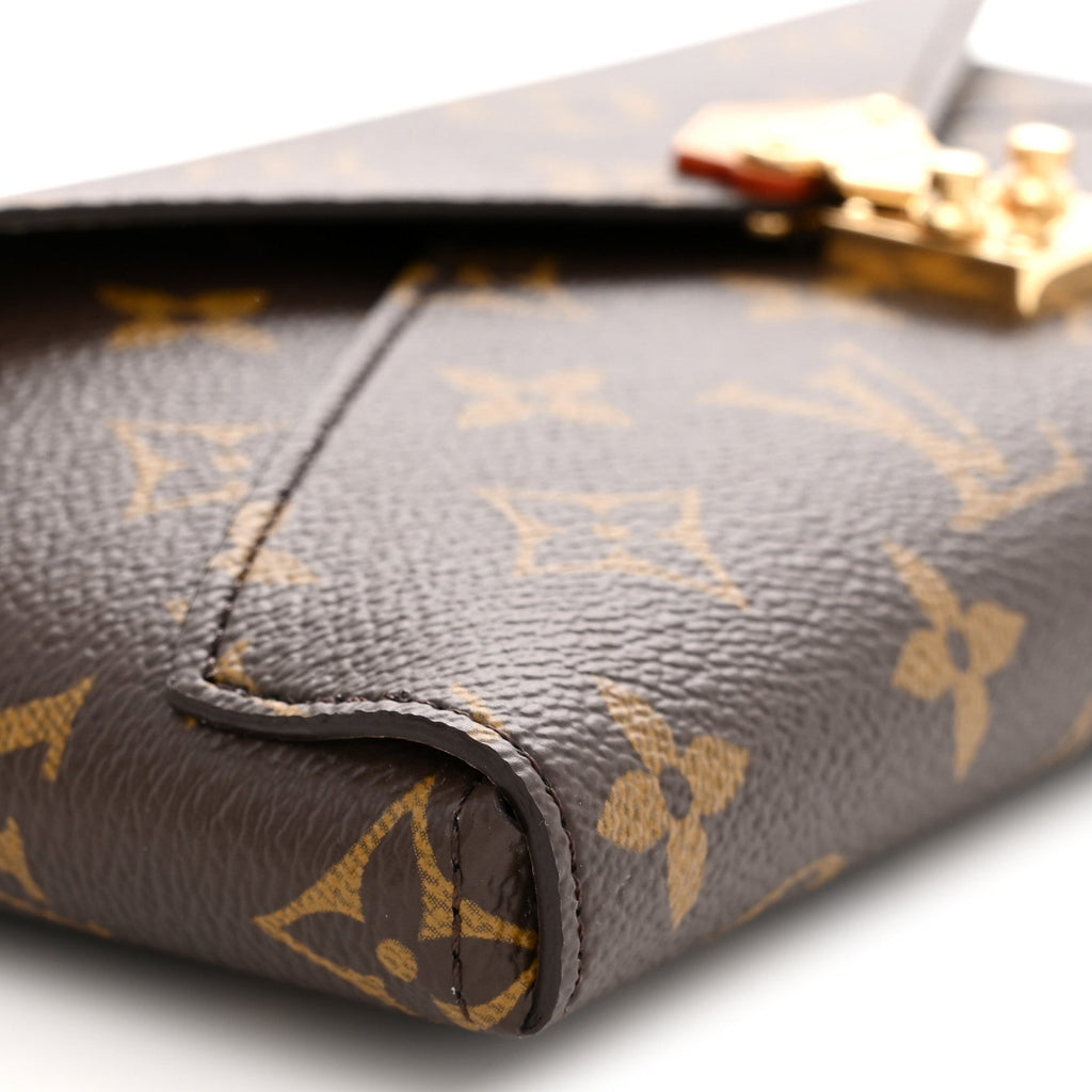 Monogram Grace Coddington Kirigami Organizer On Chain Beige