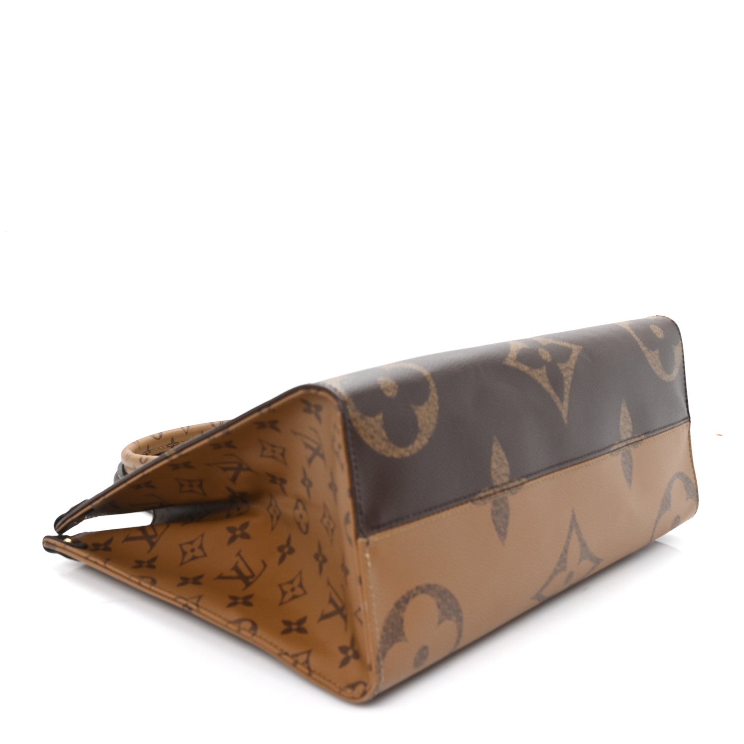 Reverse Monogram Giant Onthego MM