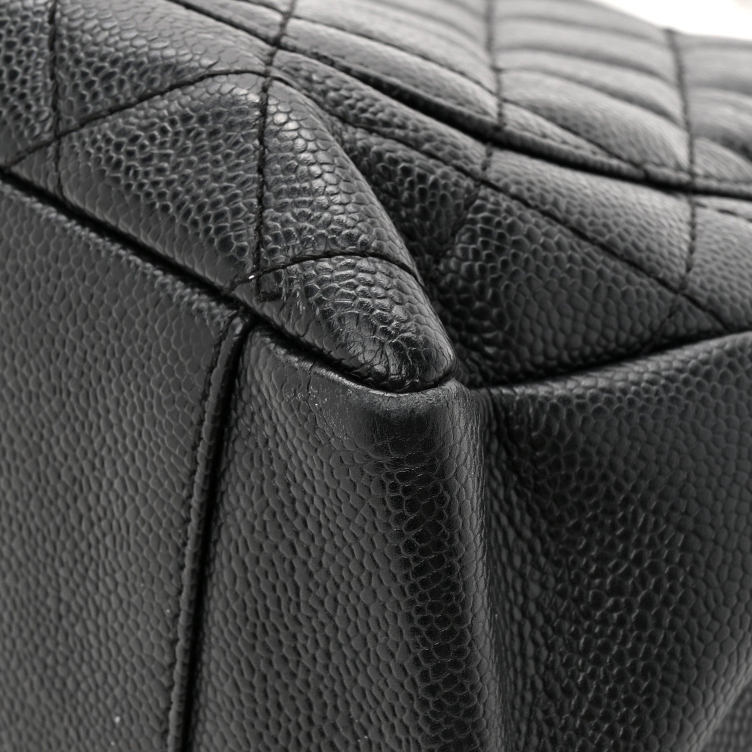 Caviar Quilted Grand Shopping Tote GST Black