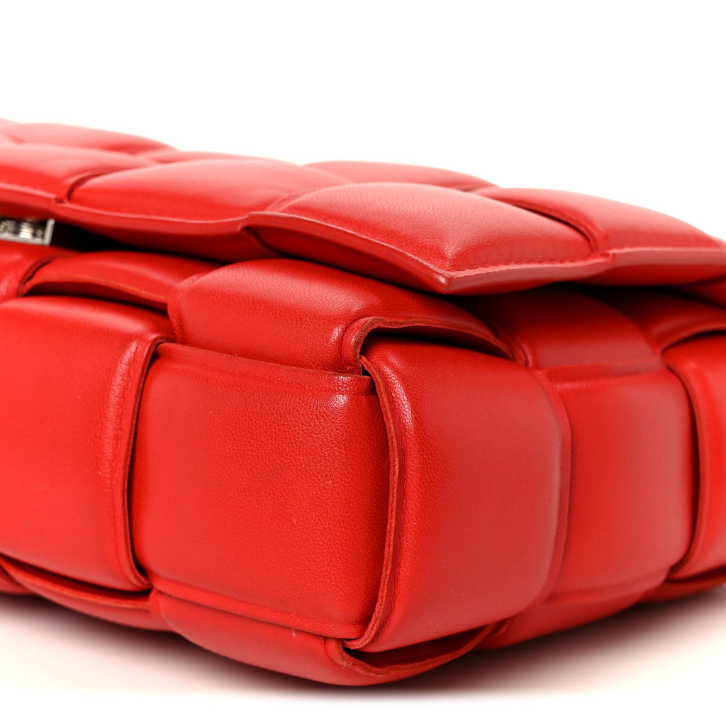 Lambskin Maxi Intreccio Padded Chain Cassette Crossbody Bag Nail Polish