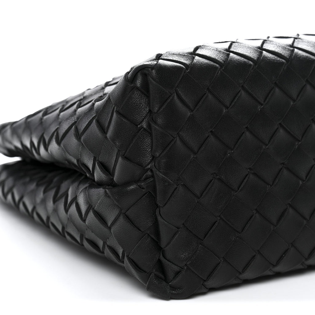 Nappa Intrecciato Medium Andiamo Shoulder Bag Black
