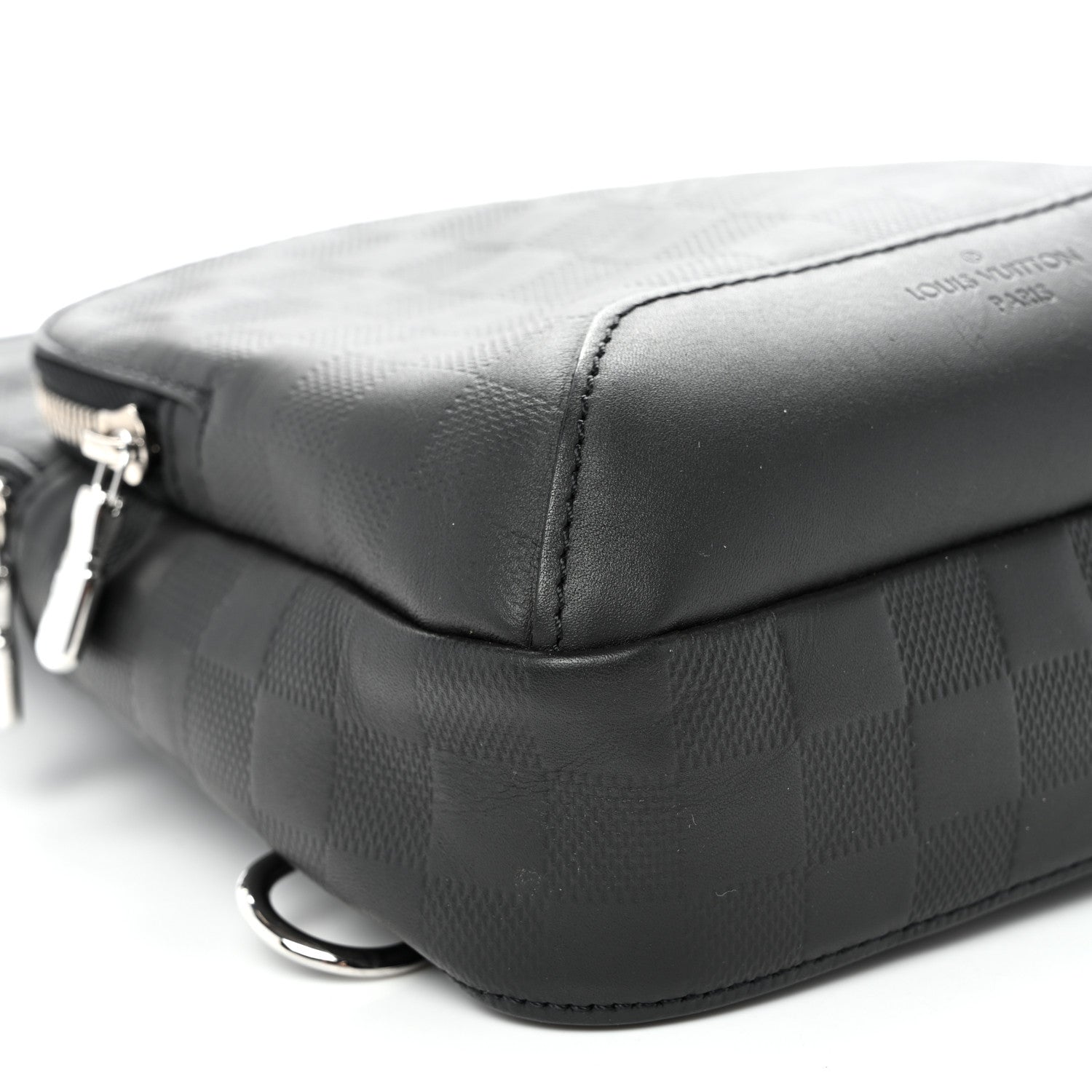 Damier Infini Avenue Sling Bag Onyx