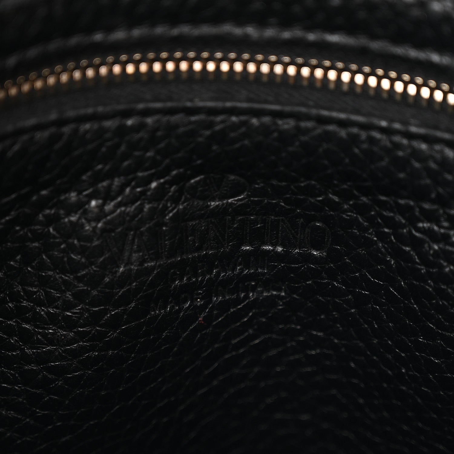 Pebbled Calfskin Mini Rockstud Flip-Lock Messenger Bag Black