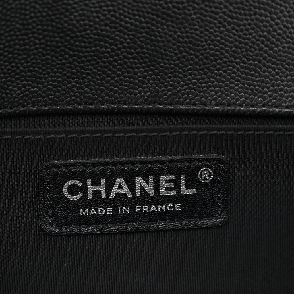 Caviar Quilted Medium Boy Flap So Black