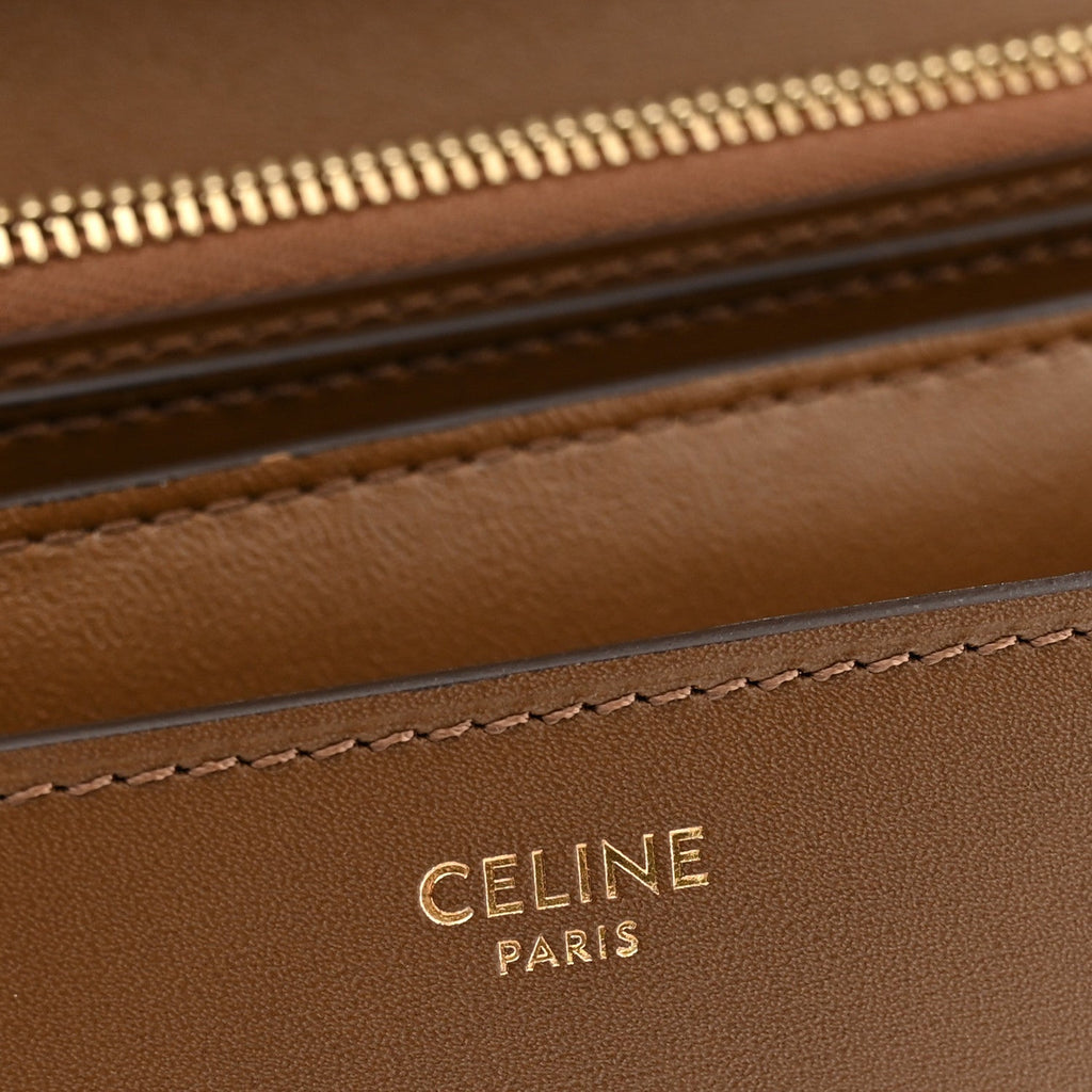 Box Calfskin Medium Classic Box Flap Bag Camel