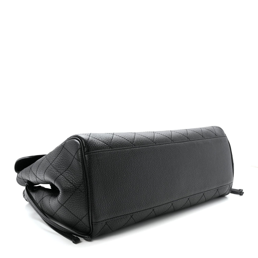 Grained Calfskin Stitched Urban Essentials Large Shopping Bag Black