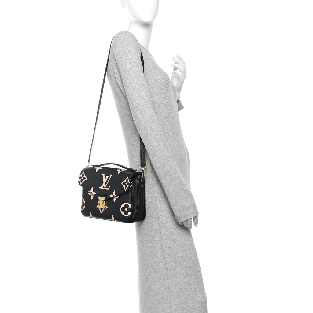 Empreinte Monogram Giant Pochette Metis Black Beige