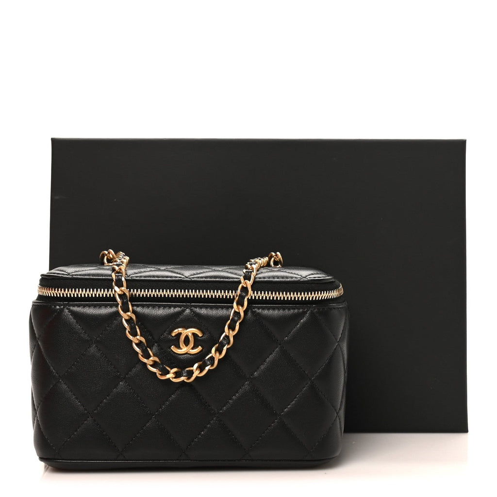 Lambskin Quilted Pearl Crush Small Vanity Case With Chain Black