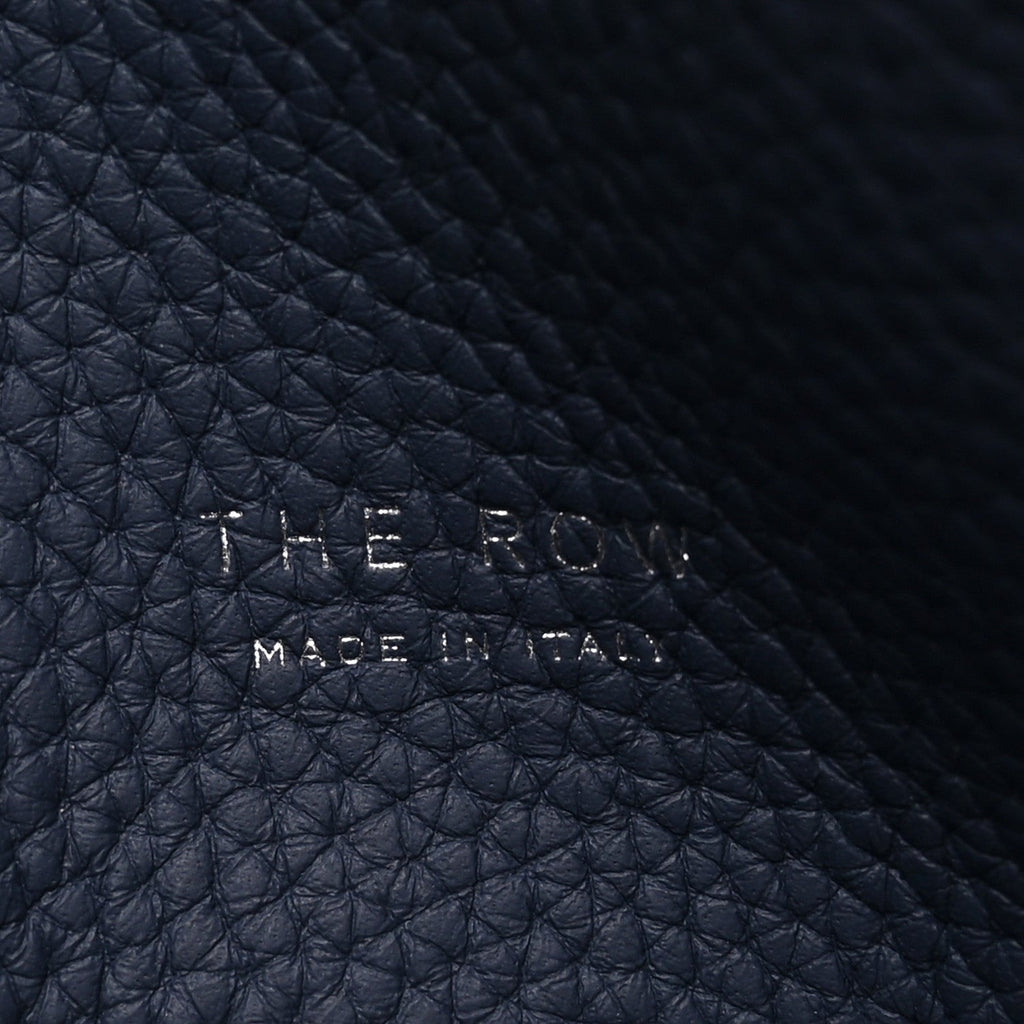 Matte Grained Calfskin Soft Margaux 15 Indigo