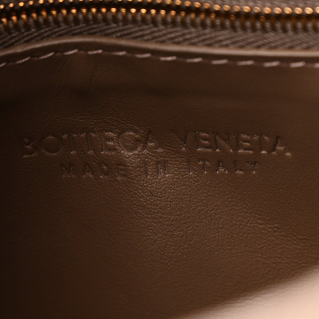 Calfskin Intrecciato Small Hop Pinecone