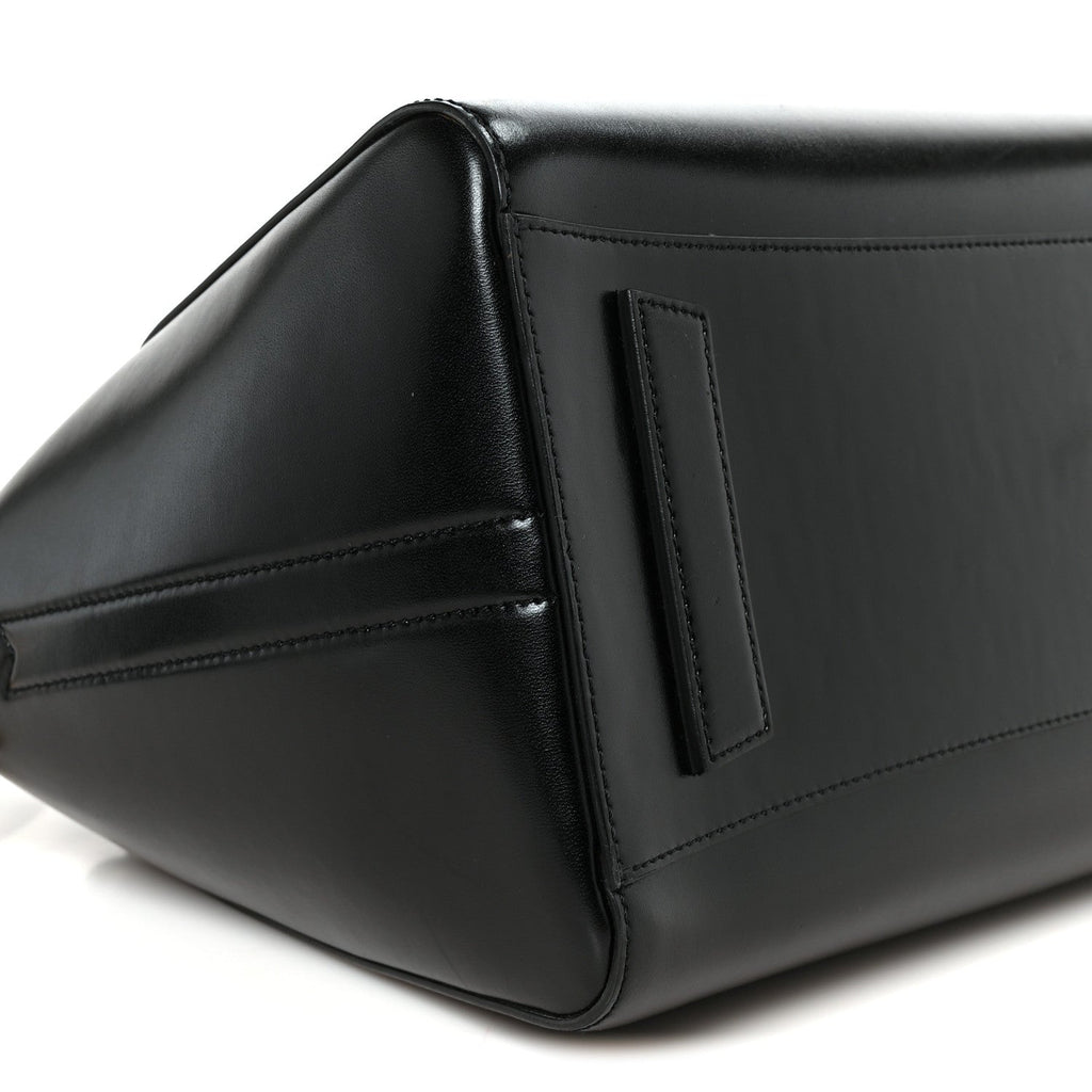 Shiny Lord Calfskin Medium Antigona Black