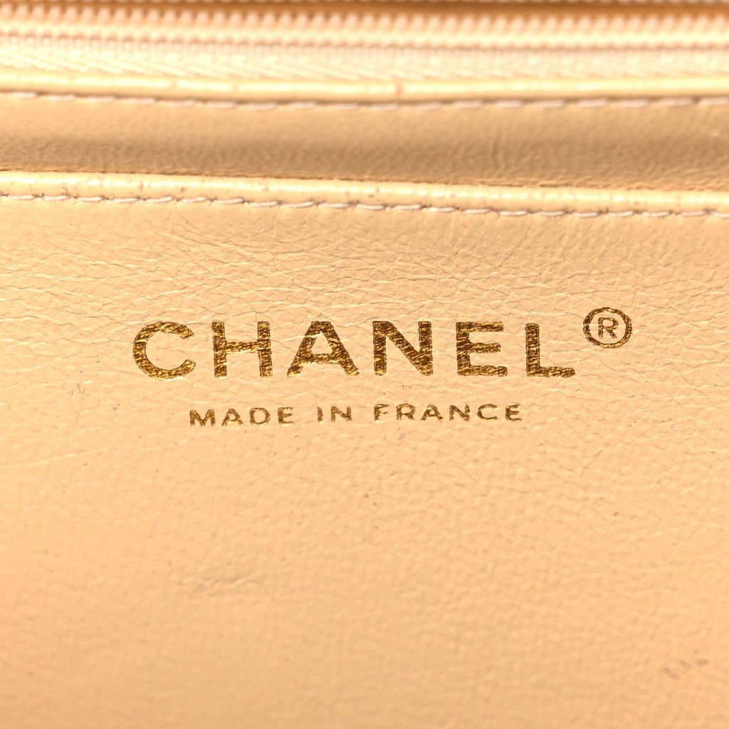 Caviar Quilted Jumbo Single Flap Beige