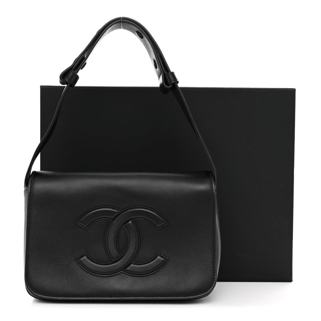 Lambskin CC Messenger Flap Black